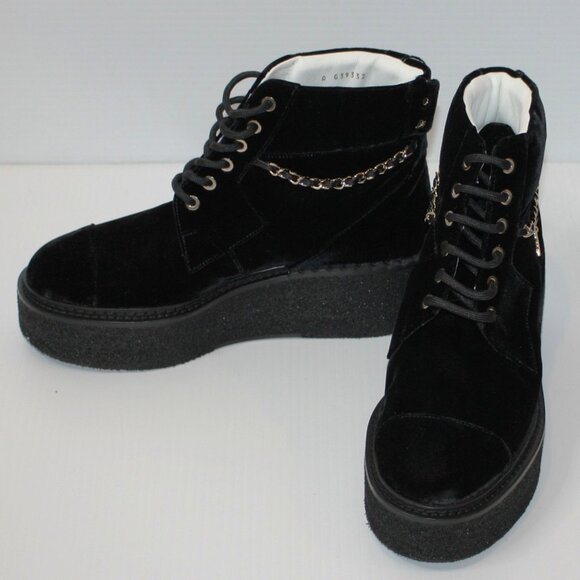 Chanel 55 mm Outlaw Lace Up Black Boots Shoes EU 40 .5 / US 10.5 MSRP $1775 NEW - Picture 1 of 8
